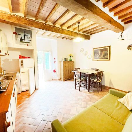 Angolino Appartamento In Centro E Terme A 10 Min San Quirico dʼOrcia Extérieur photo