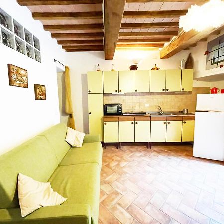 Angolino Appartamento In Centro E Terme A 10 Min San Quirico dʼOrcia Extérieur photo